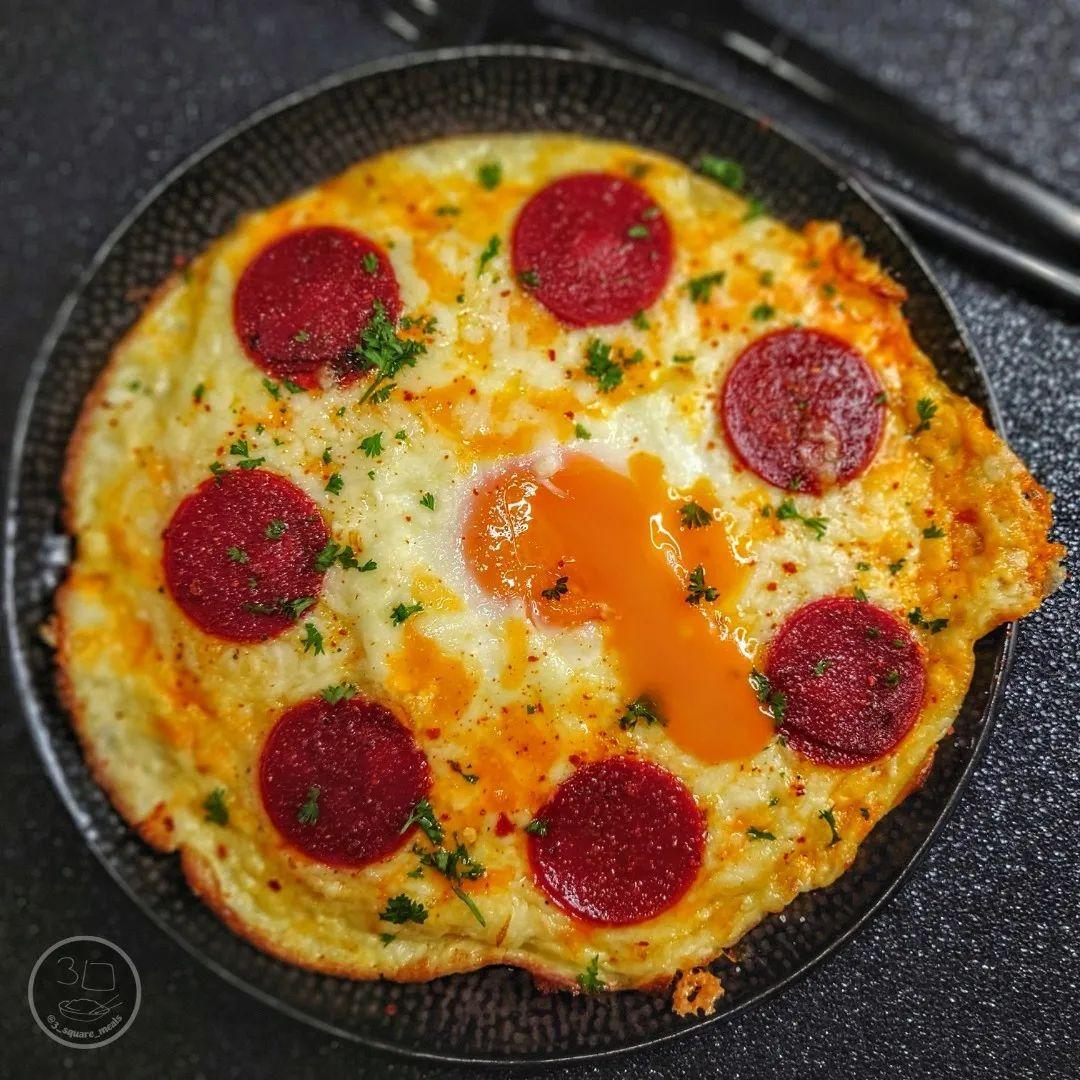 Savory Open-Faced Pizza Omelette