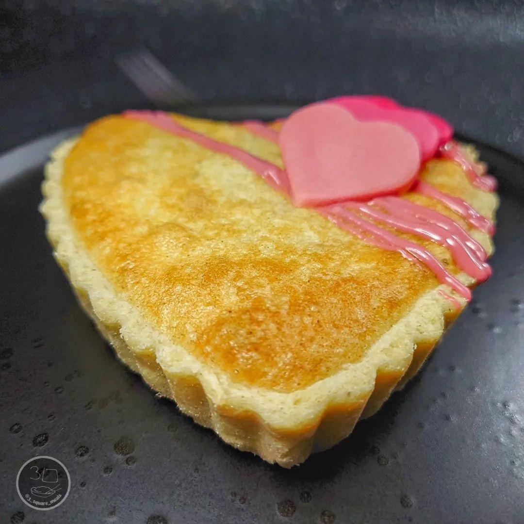 Valentine's Day Almond Pastry Tarts