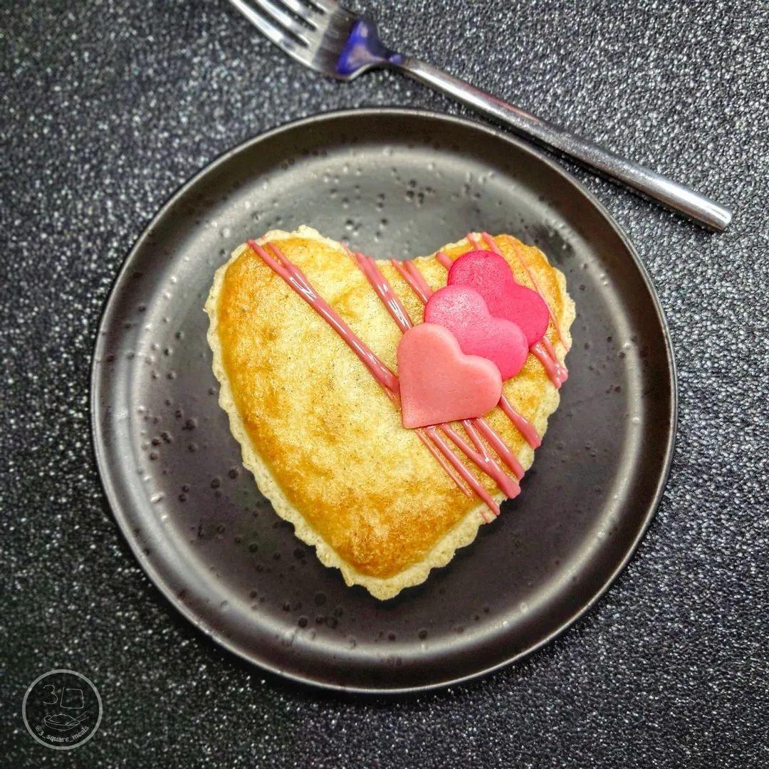 Valentine's Day Almond Pastry Tarts