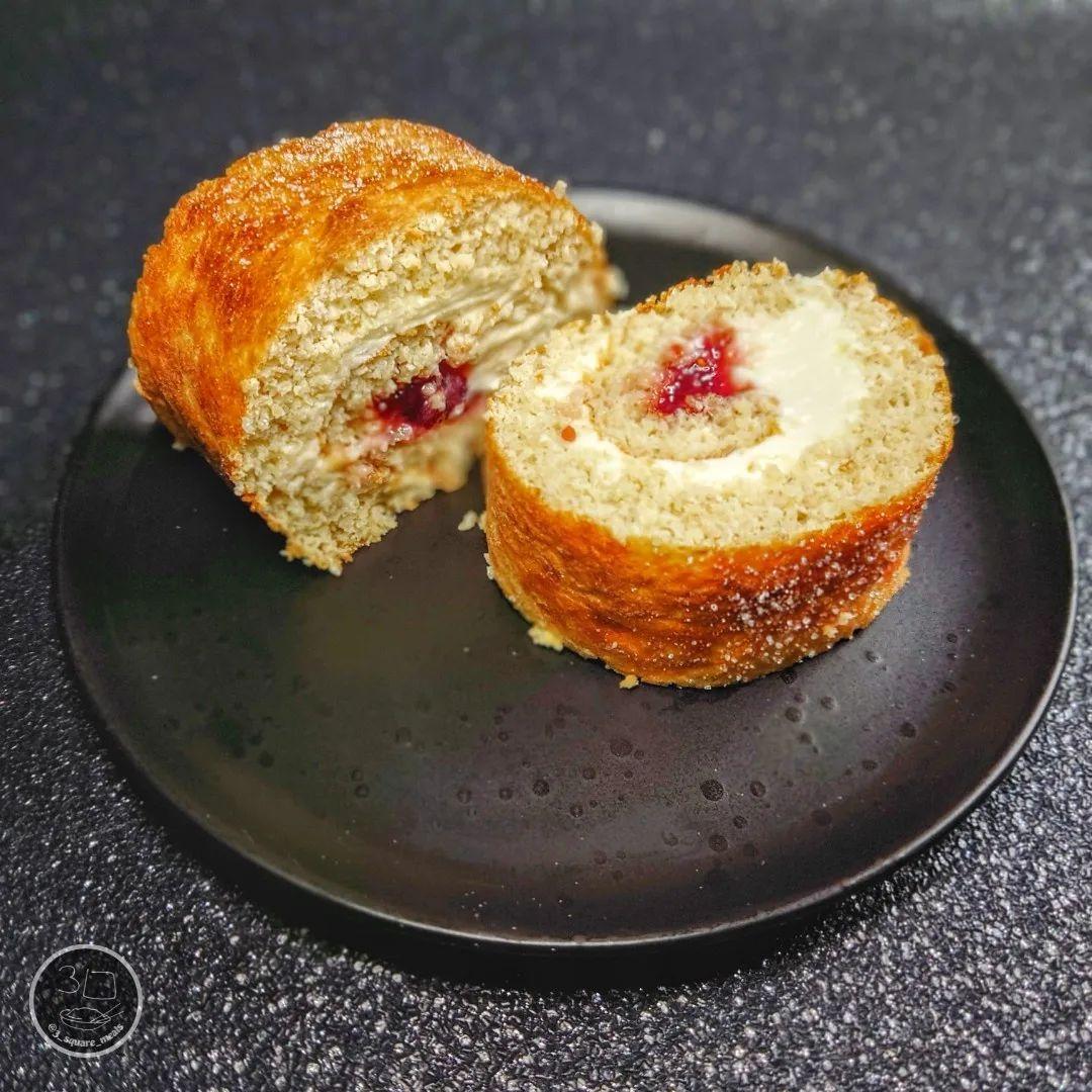 Vanilla Baked Oats Roll with White Chocolate Filling