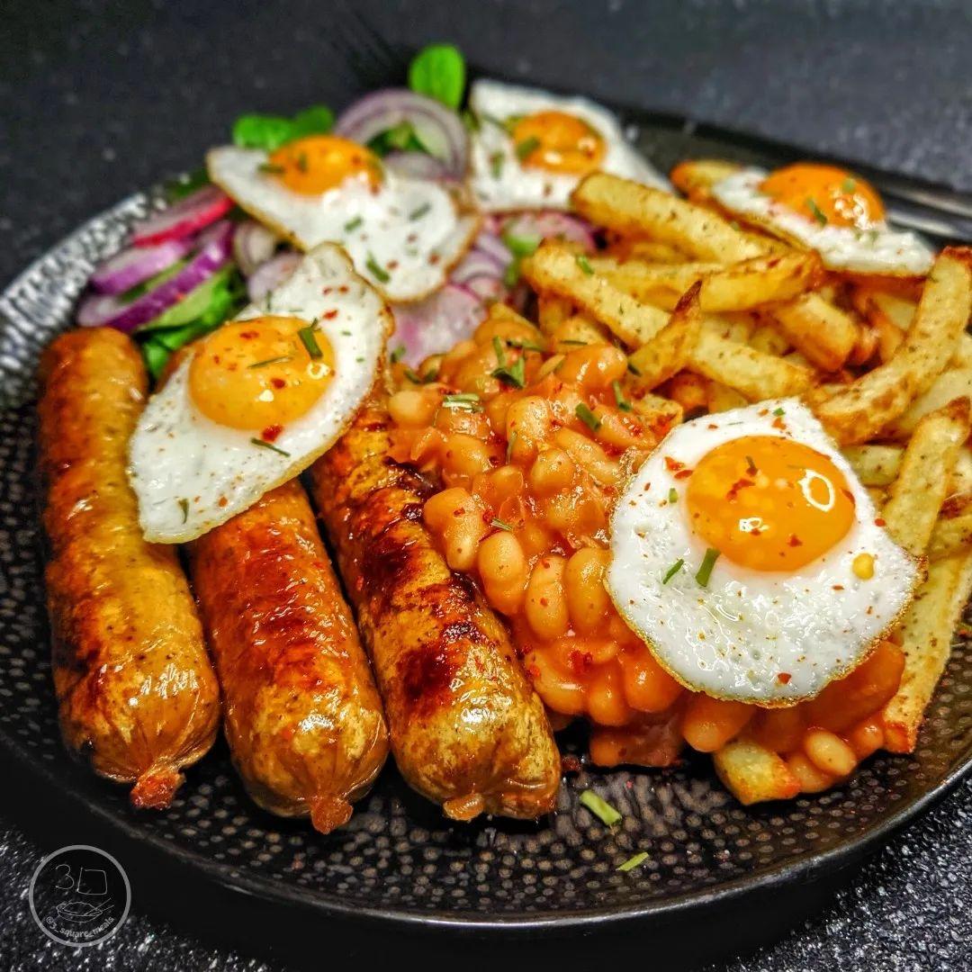 Meatless Sausage, Quail Egg, and Air-Fried Chips