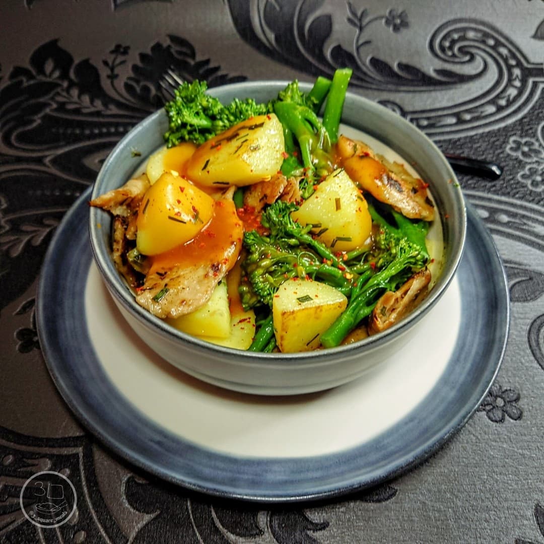 Vegetarian Chik'n and Potato Stir-Fry