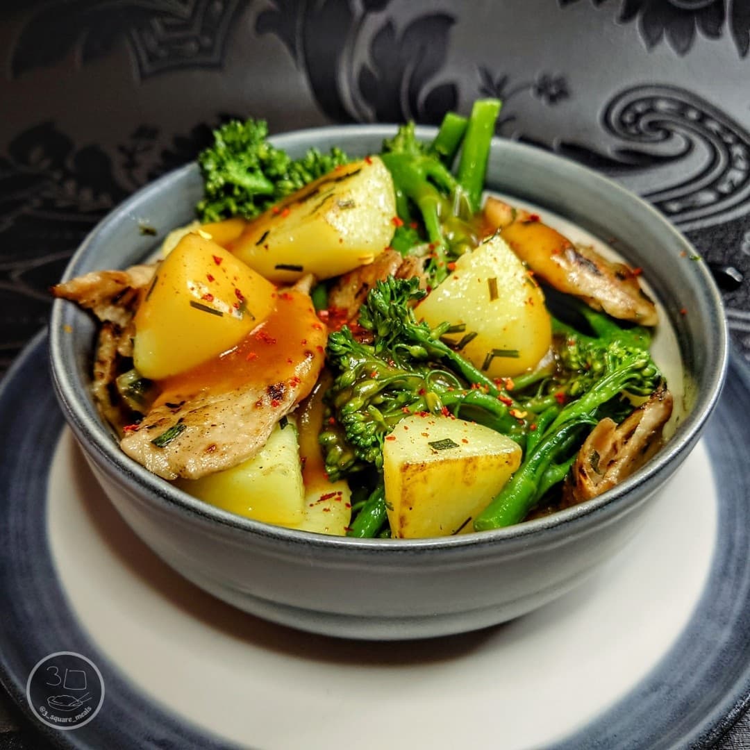 Vegetarian Chik'n and Potato Stir-Fry