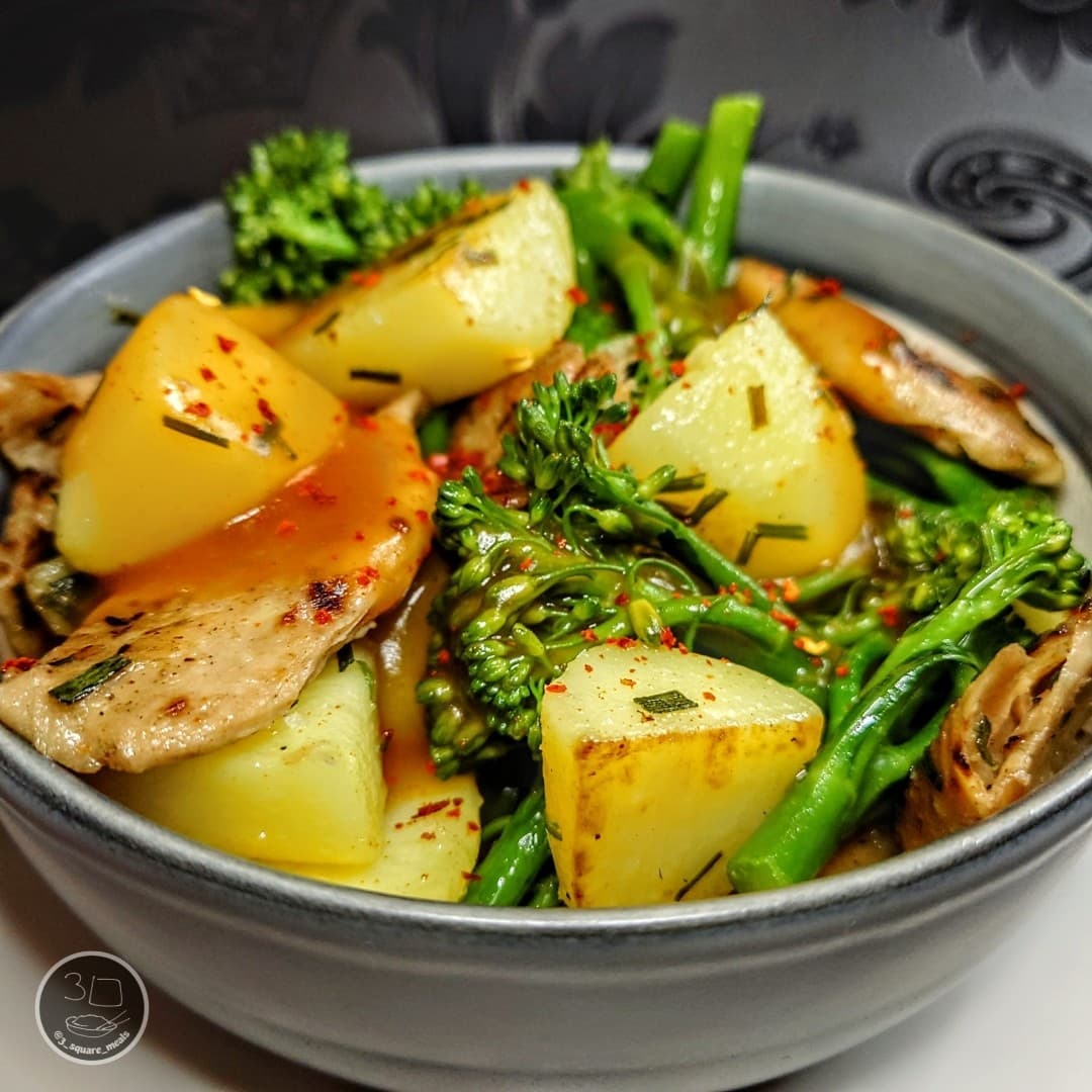 Vegetarian Chik'n and Potato Stir-Fry