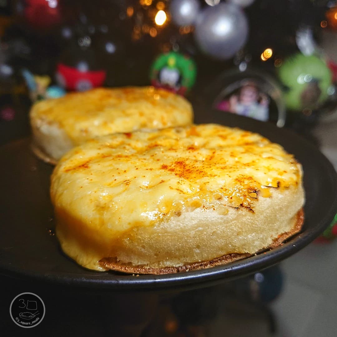 Cheesy Crumpets for Breakfast