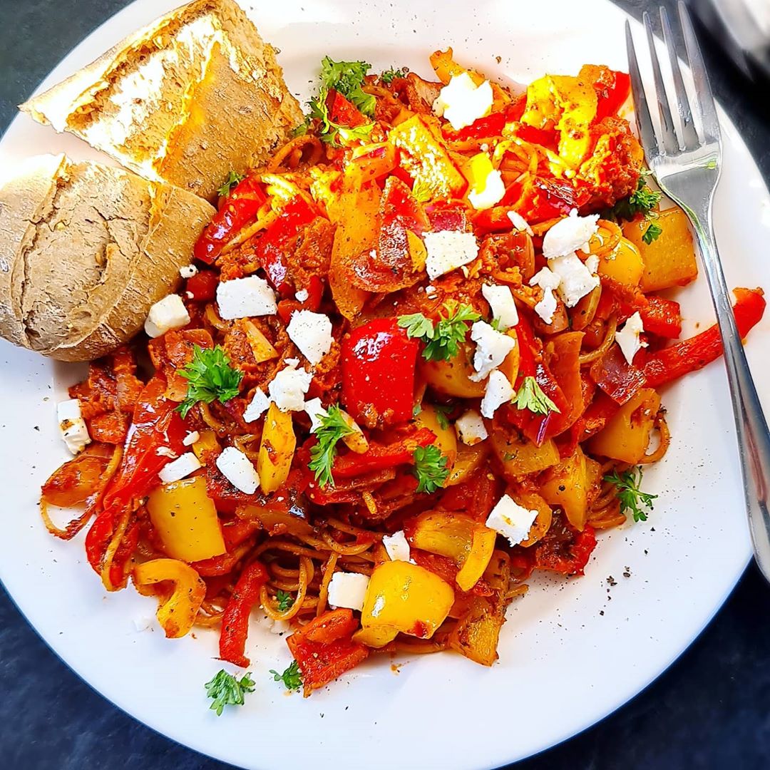Sun-Dried Tomato Pesto Pepper Pasta with Pastrami and Feta