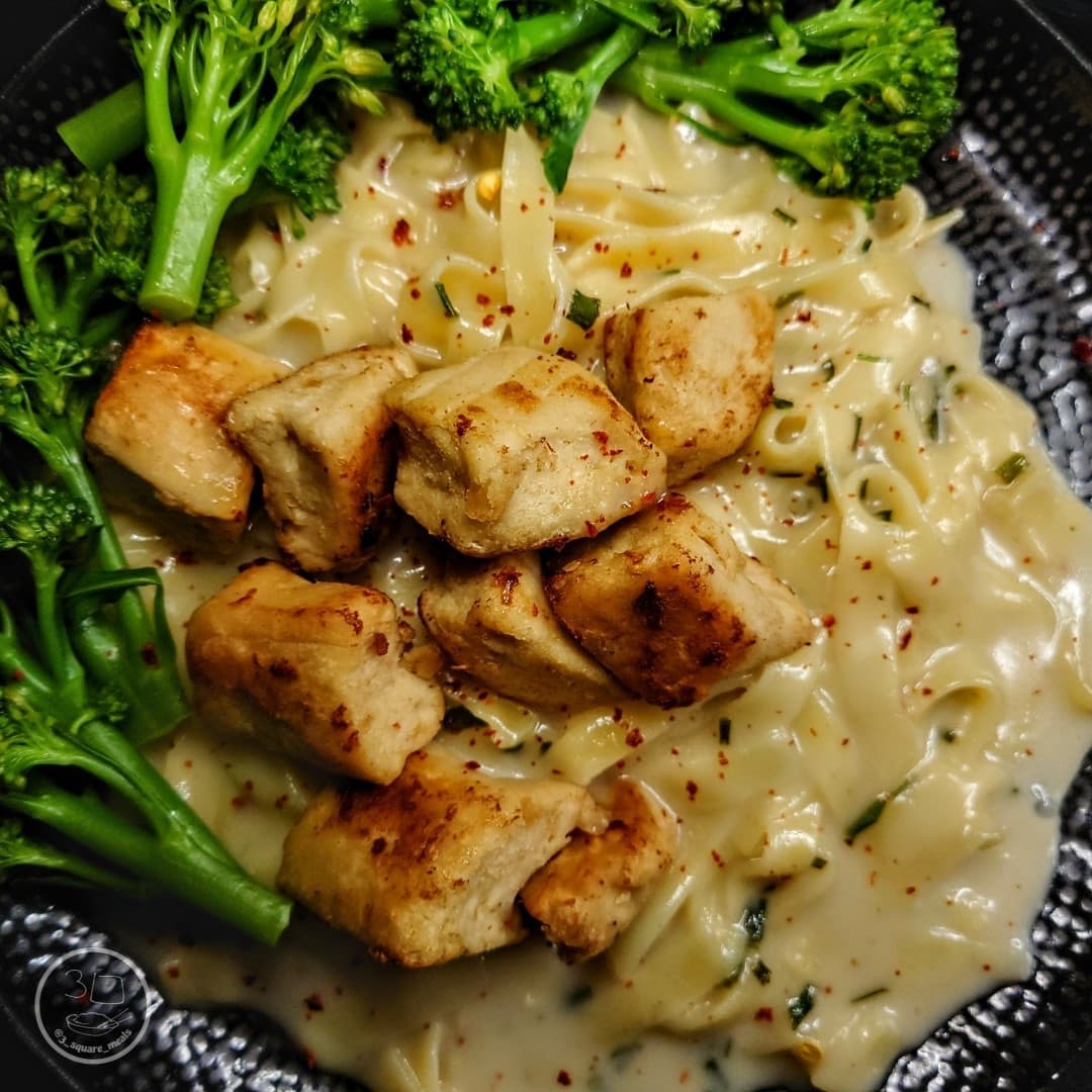 Creamy Vegan Chicken Tagliatelle