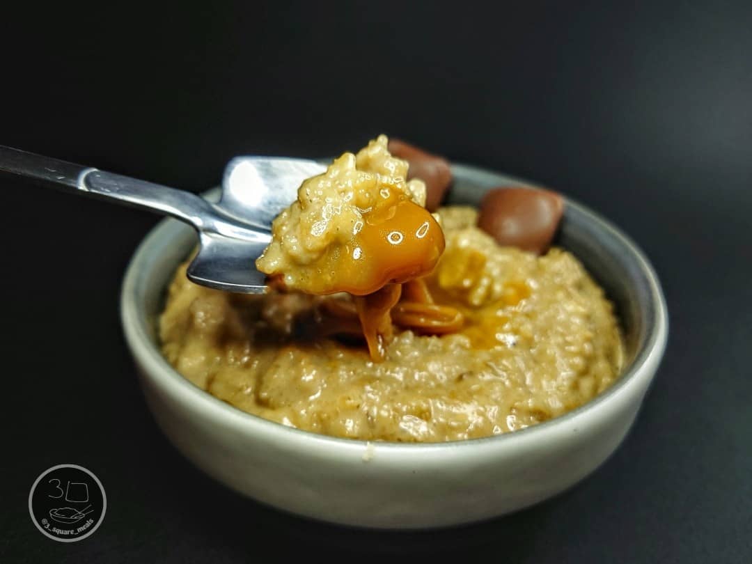 Honeycomb Porridge with Chocolate Bears
