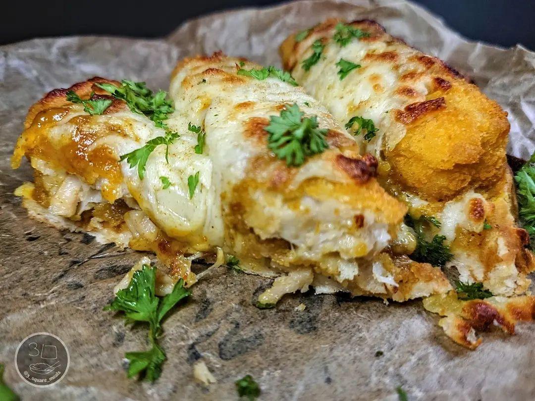 Curry Fishless Finger Naan Pizza
