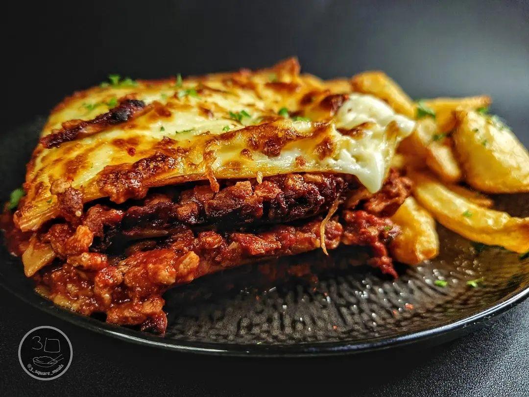 Vegetarian Lasagne with Chips and Salad