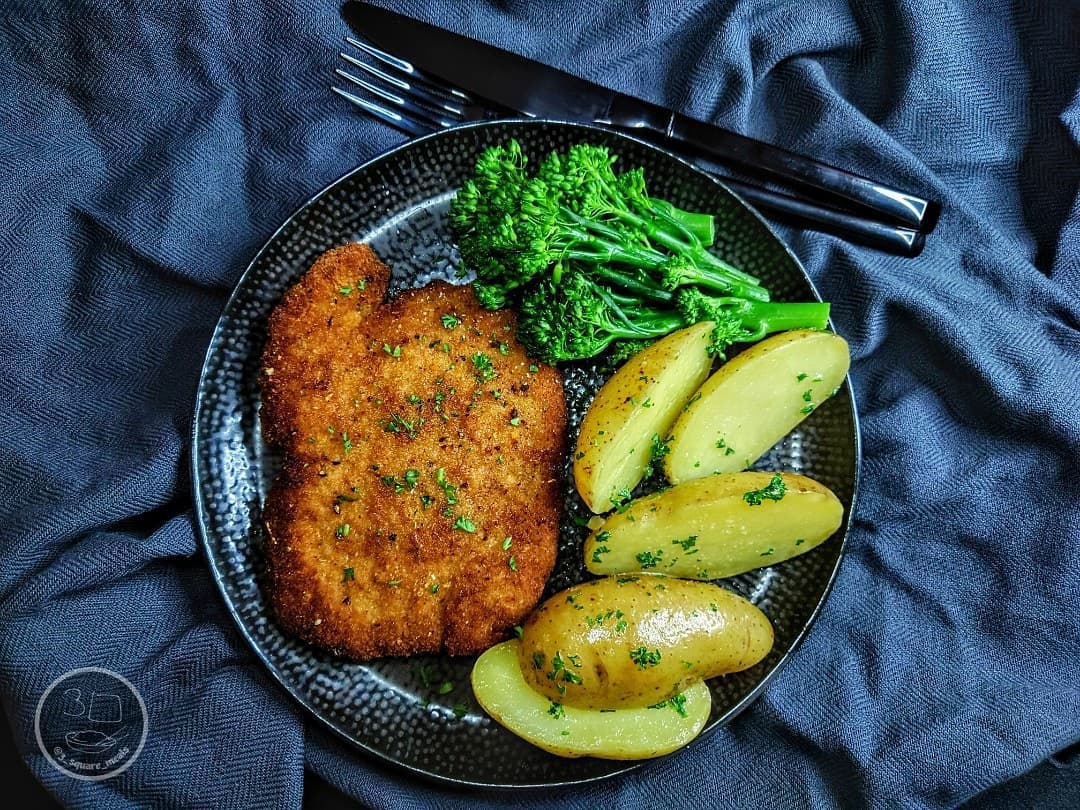 Southern Fried Vegan Schnitzel with Potatoes