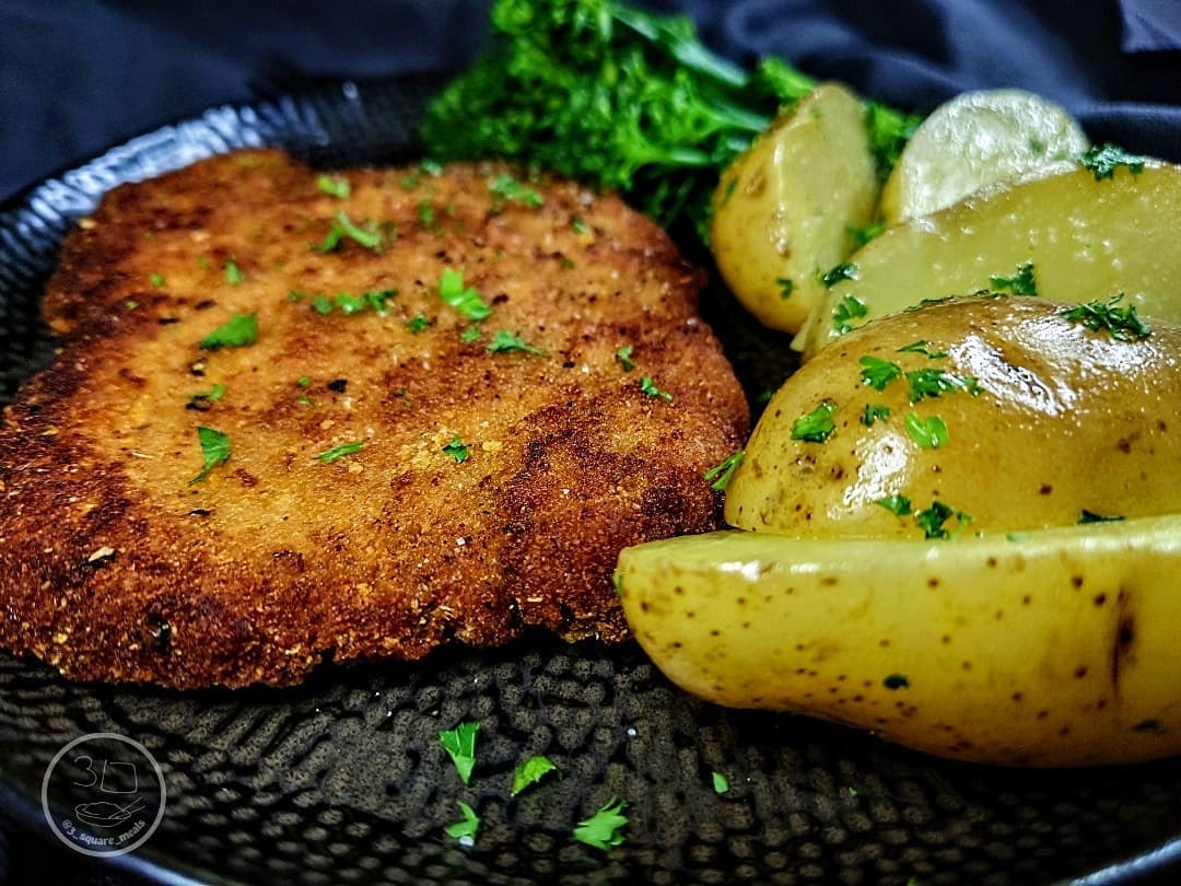 Southern Fried Vegan Schnitzel with Potatoes