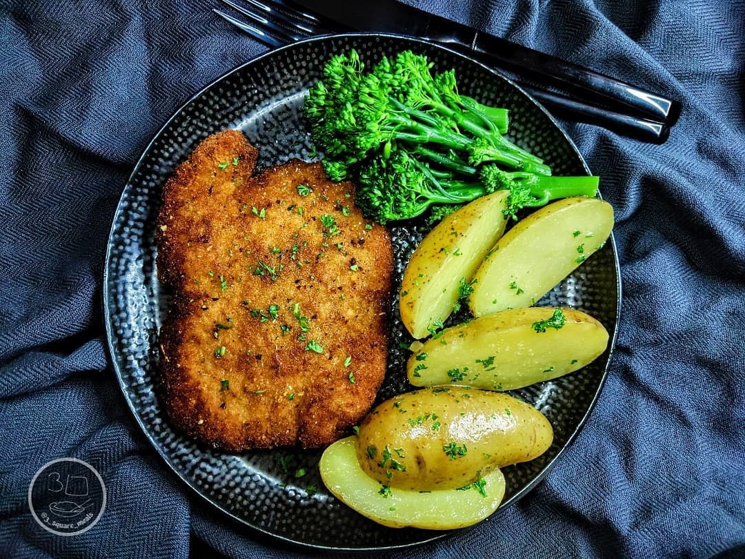 Southern Fried Vegan Schnitzel with Potatoes