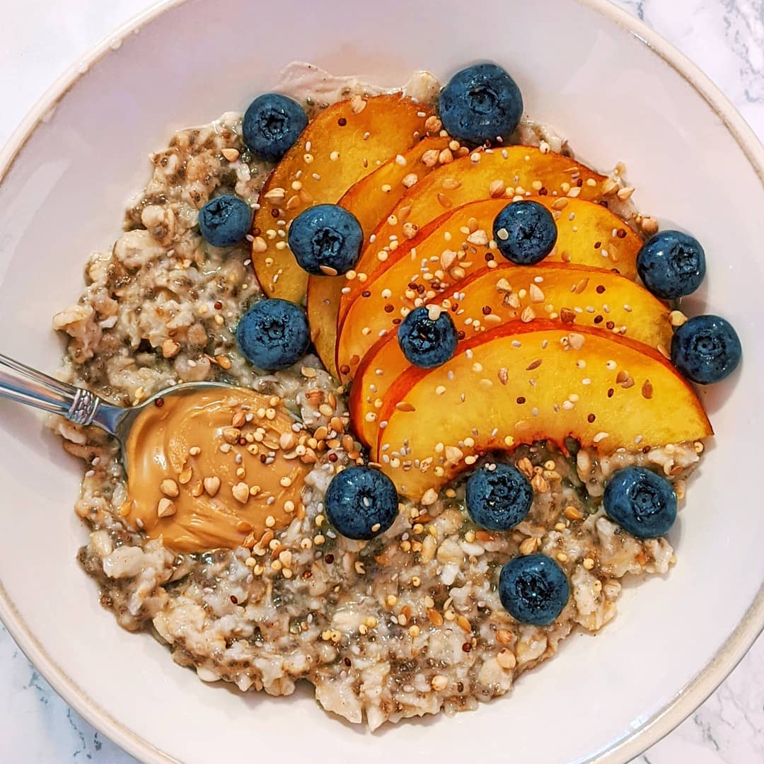 Peach Cobbler Oatmeal Breakfast Bowl