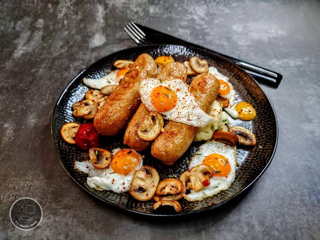 Sausages with Mash and Eggs