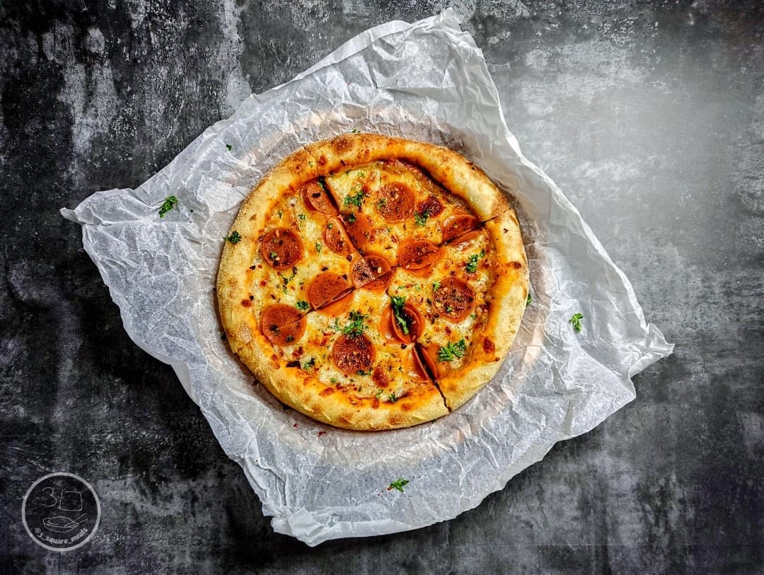 Full Fat Ham and Cheese Pizza