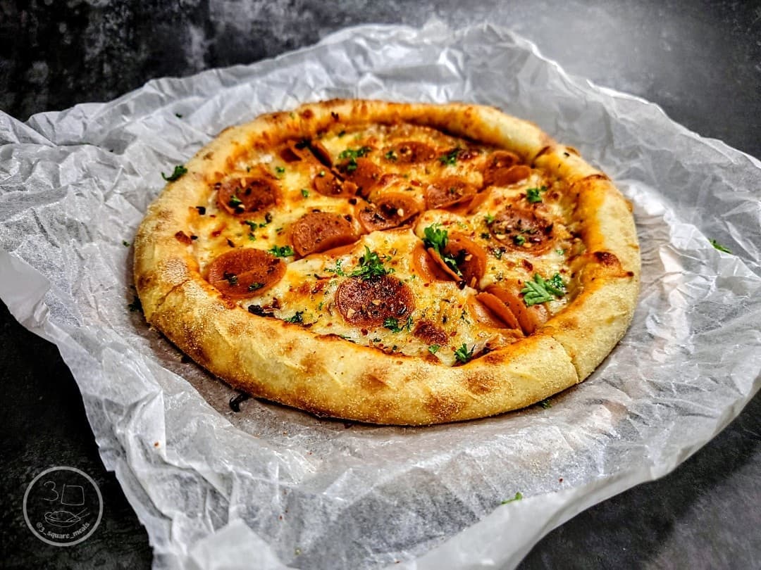 Full Fat Ham and Cheese Pizza