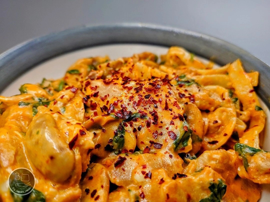 Smoky Paprika Meat-Free Pasta