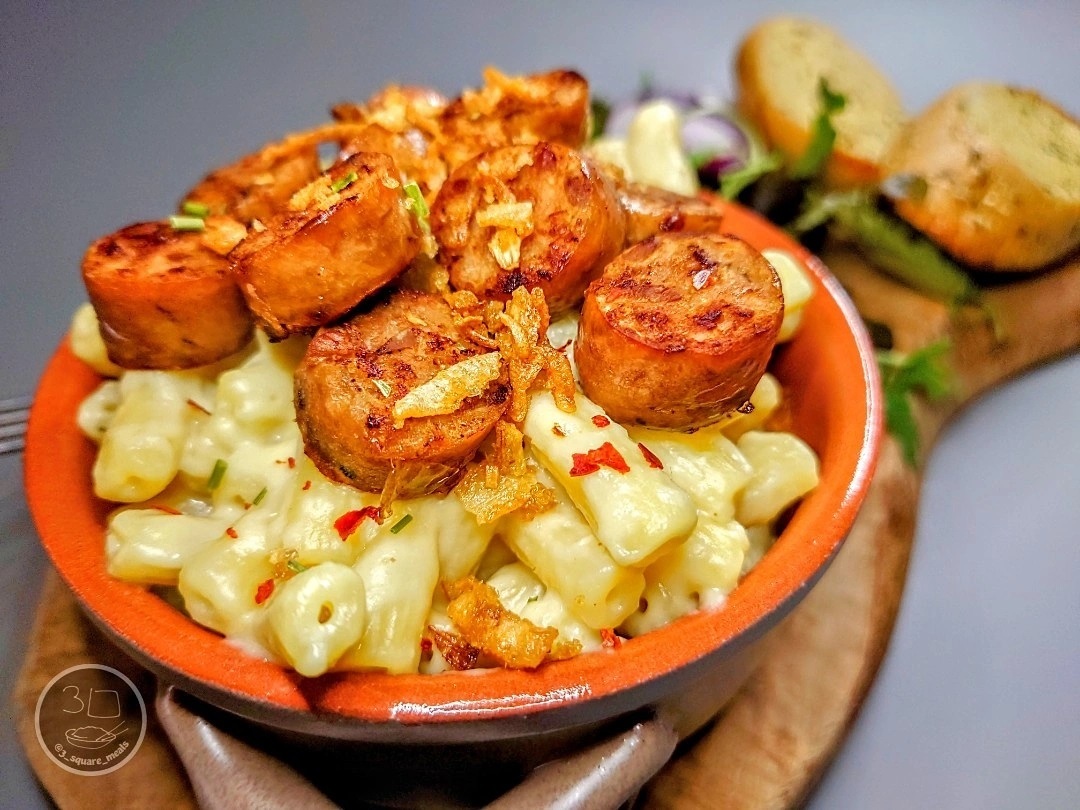 Loaded Vegetarian Mac and Cheese
