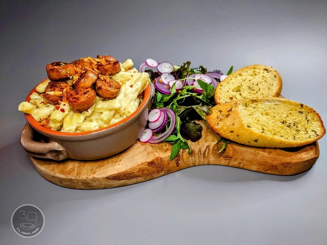 Loaded Vegetarian Mac and Cheese