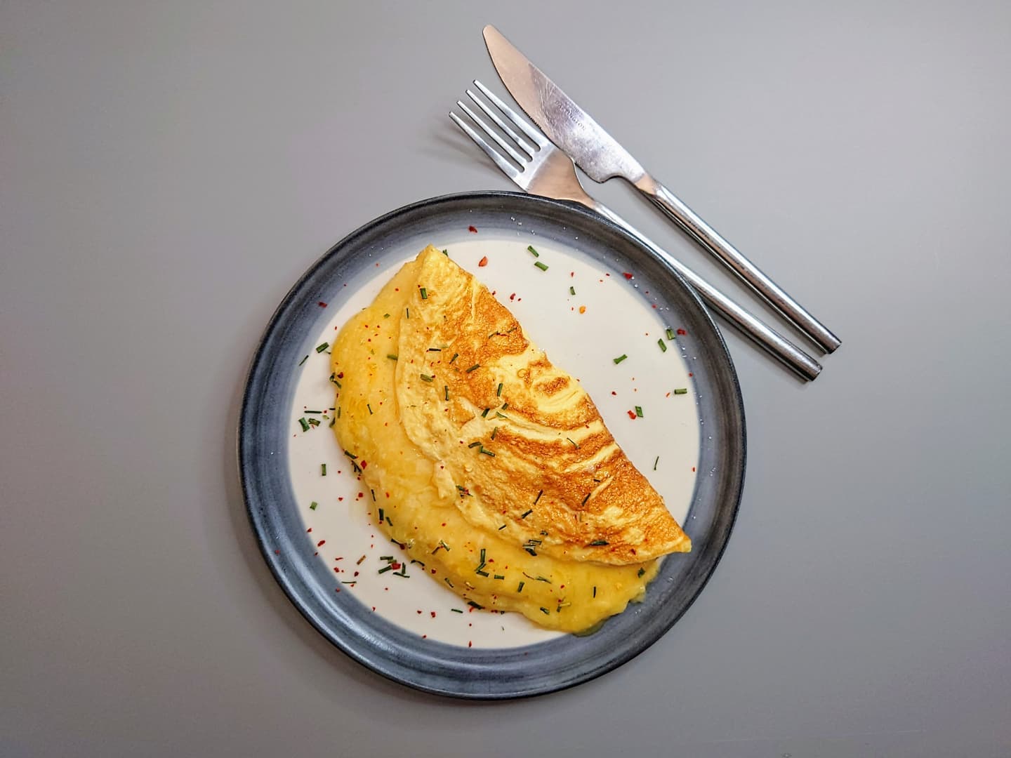 Cheese Omelette with Cheddar and Herbs