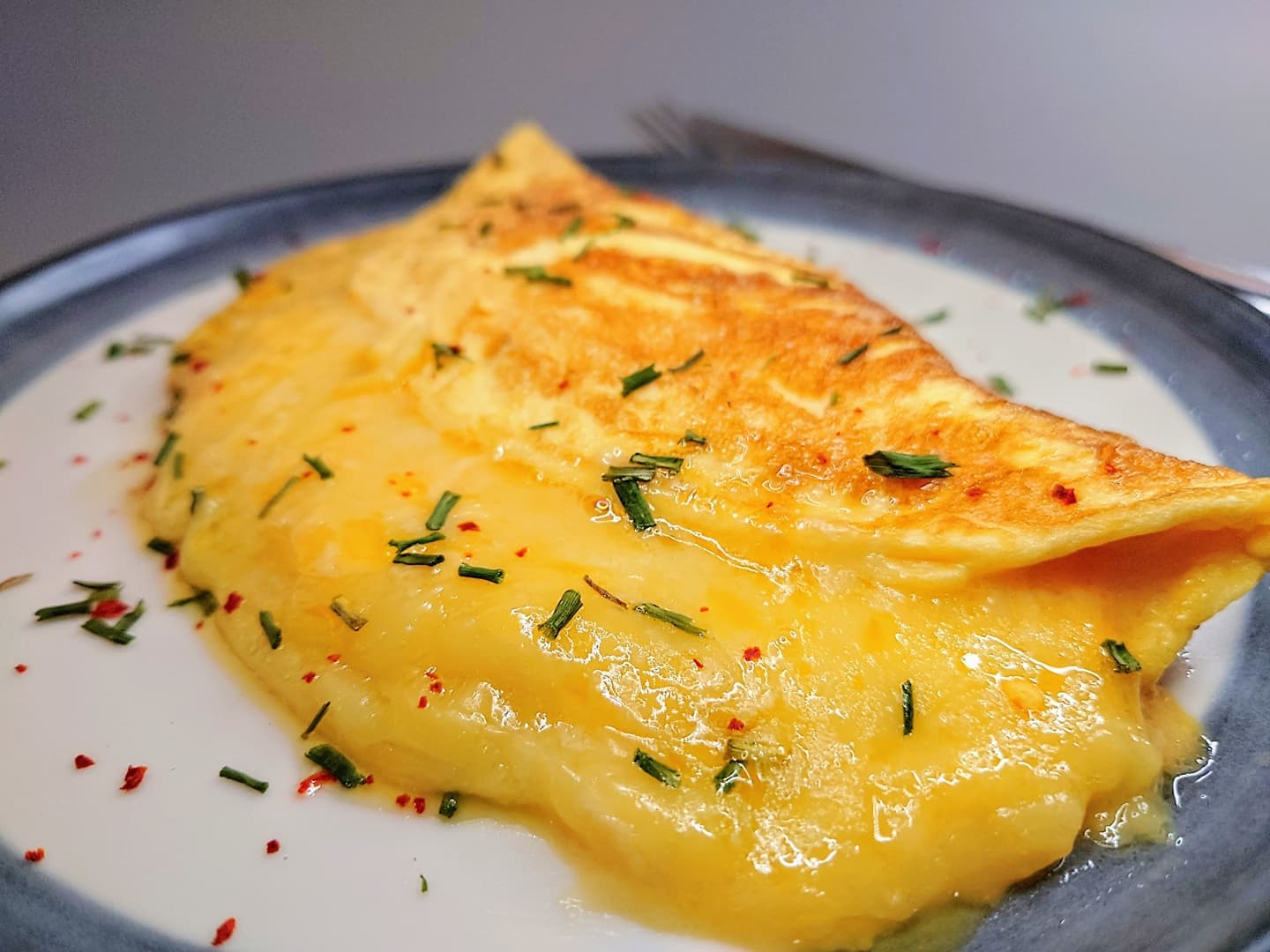 Cheese Omelette with Cheddar and Herbs