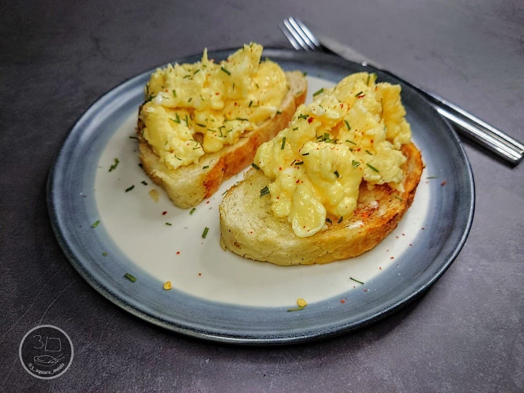 Scrambled Eggs on Toast