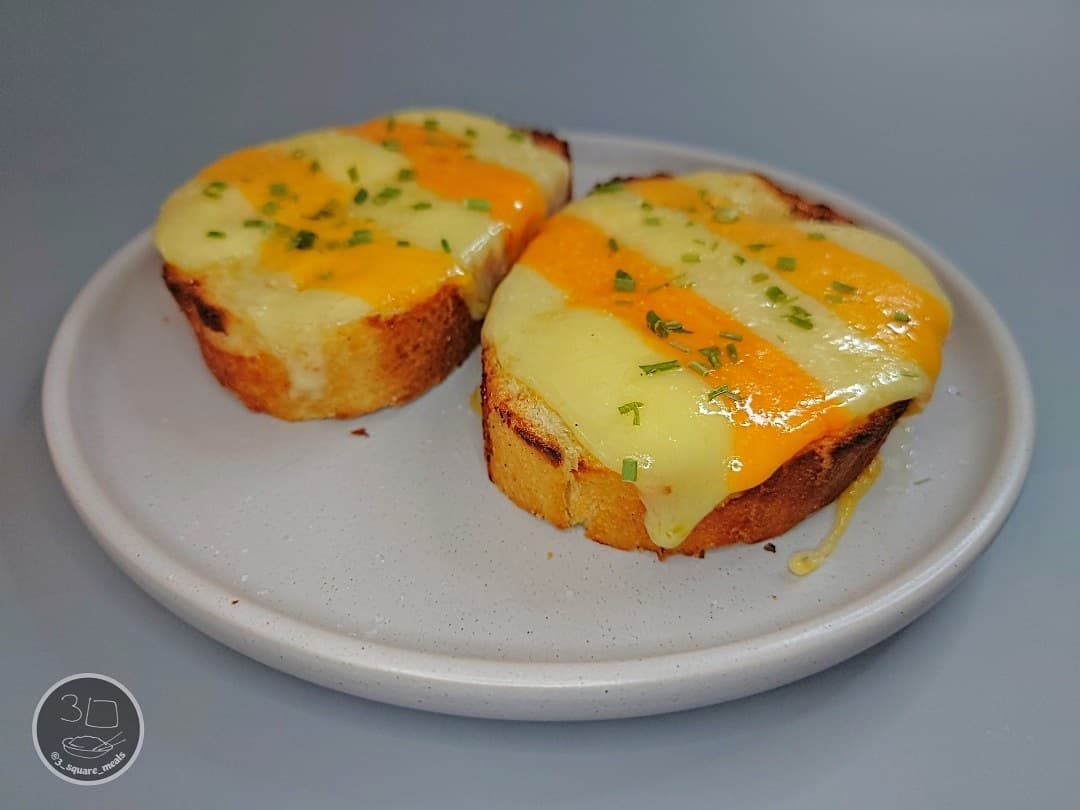 Cheesy Tiger Bread Toast