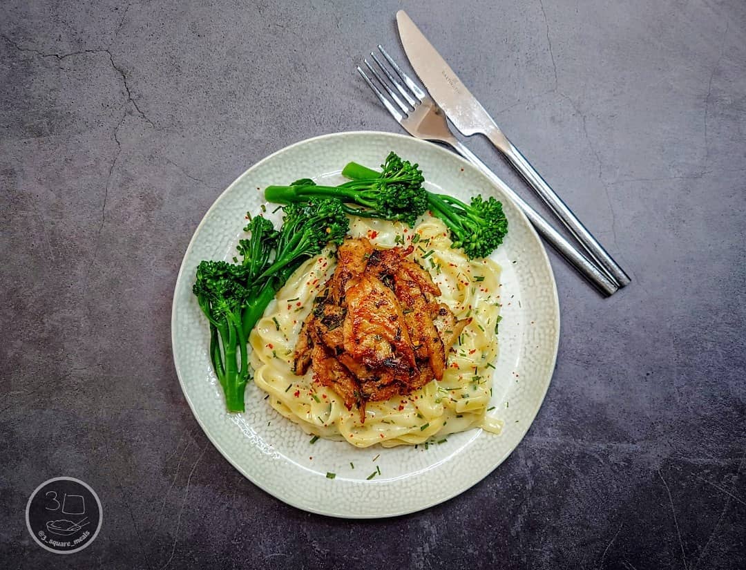 Crispy Tarragon Chick'n and Tagliatelle