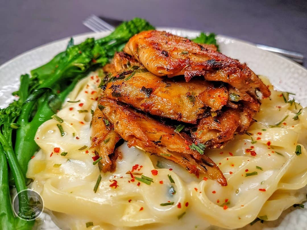 Crispy Tarragon Chick'n and Tagliatelle