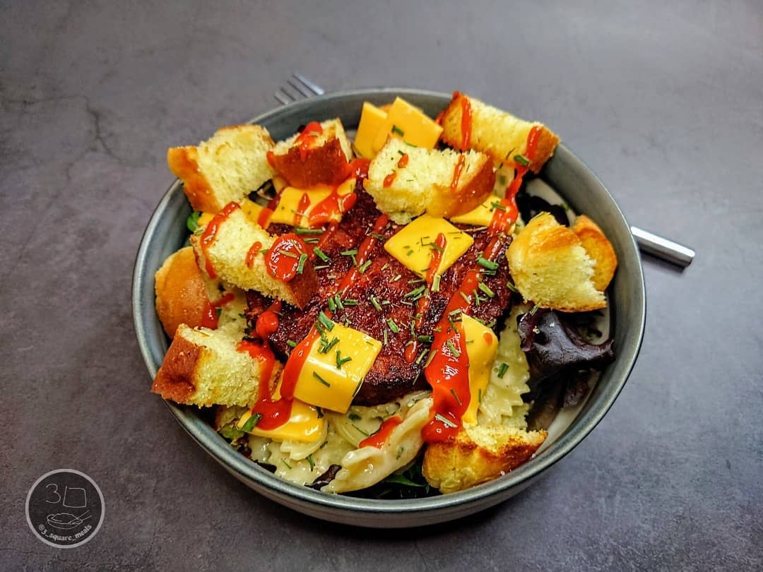 Simple Vegetarian Cheeseburger Pasta