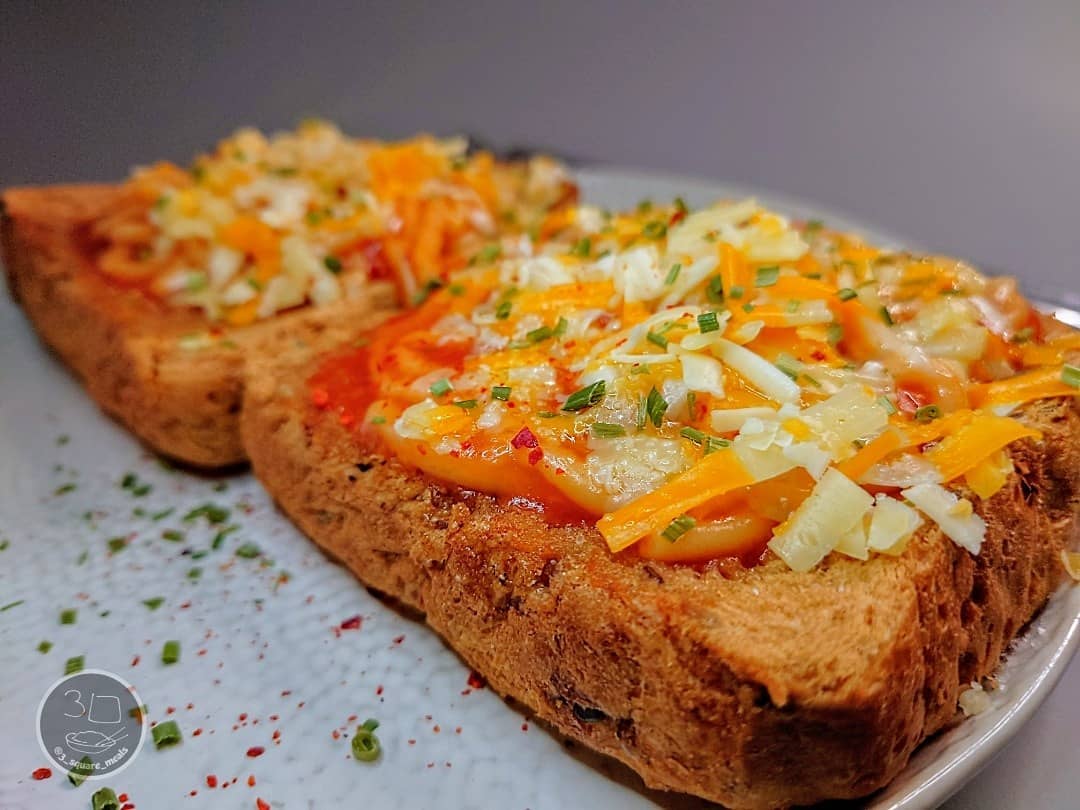 Spaghetti on Toast Breakfast