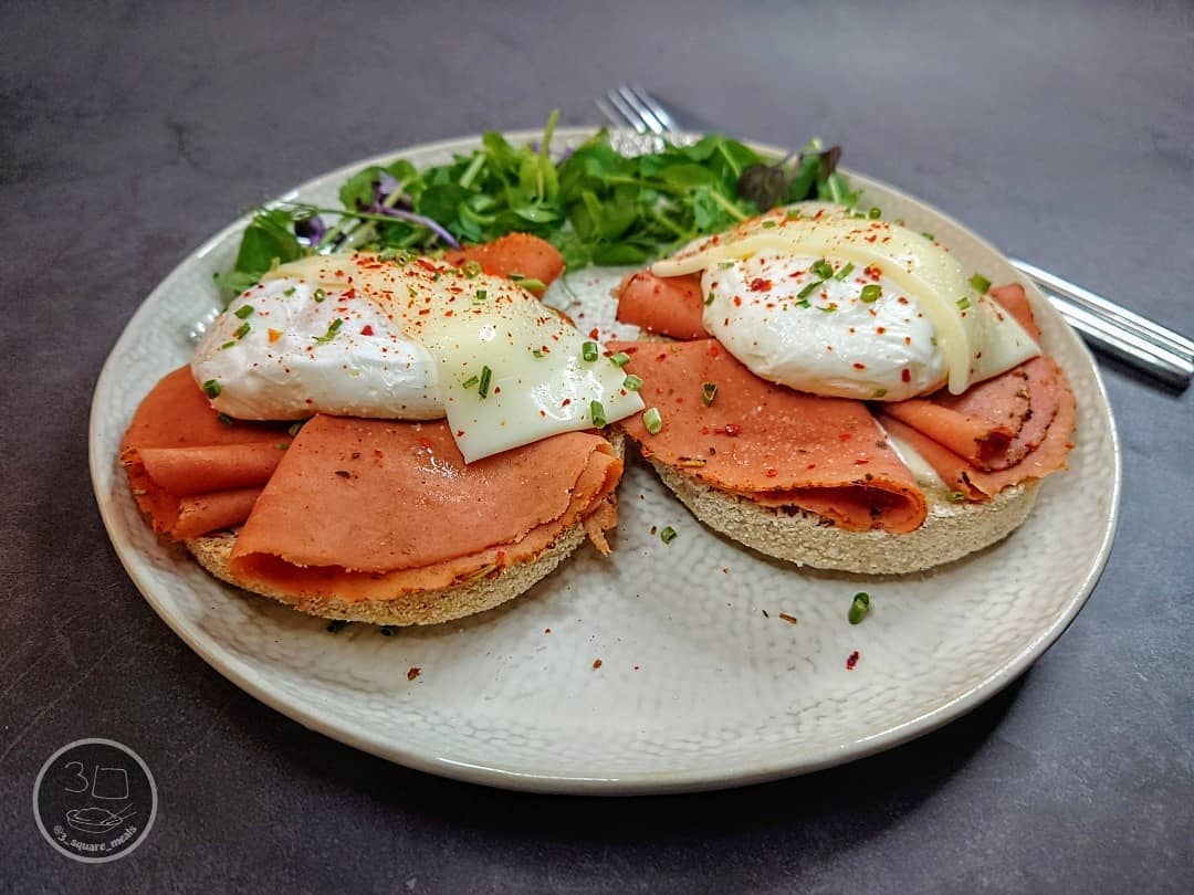 Vegetarian Breakfast Muffin with Poached Eggs
