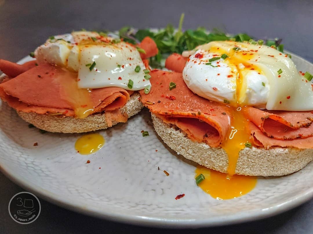 Vegetarian Breakfast Muffin with Poached Eggs