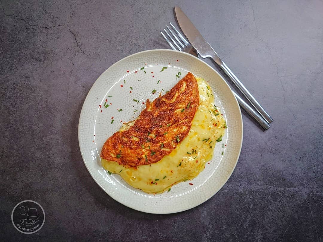 Cheese Omelette with Cheddar and Milk