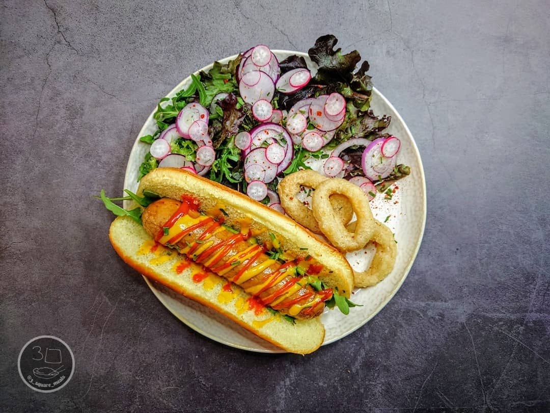 Vegetarian Jumbo Hotdog with Sides