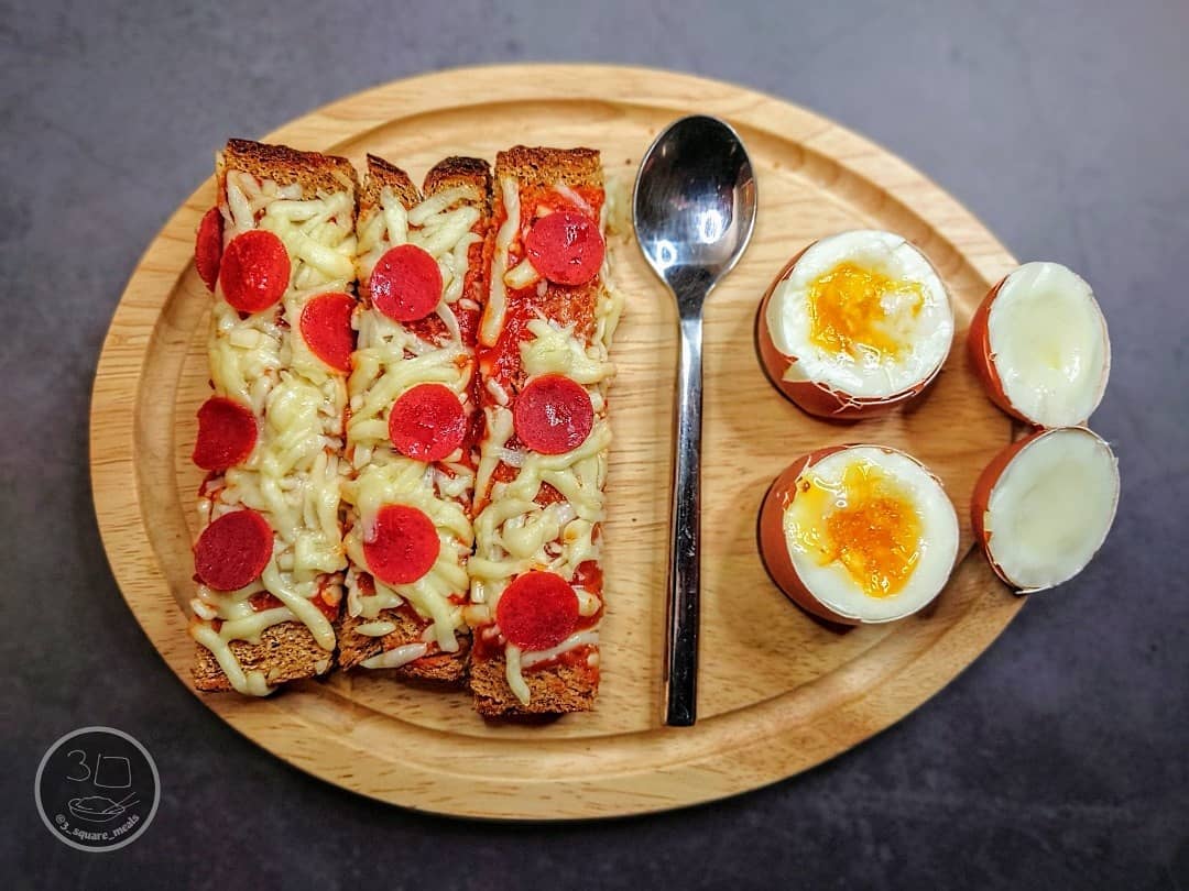 Dippy Eggs with Pizza Toast Soldiers