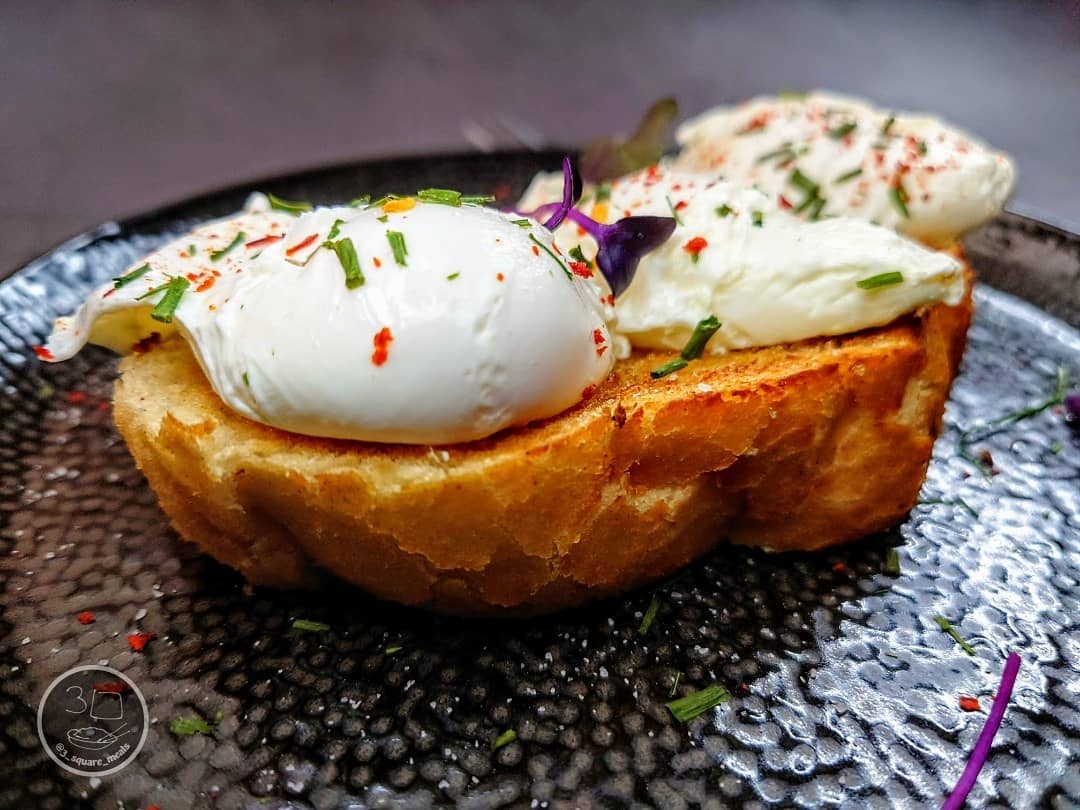 Poached Eggs on Buttered Toast
