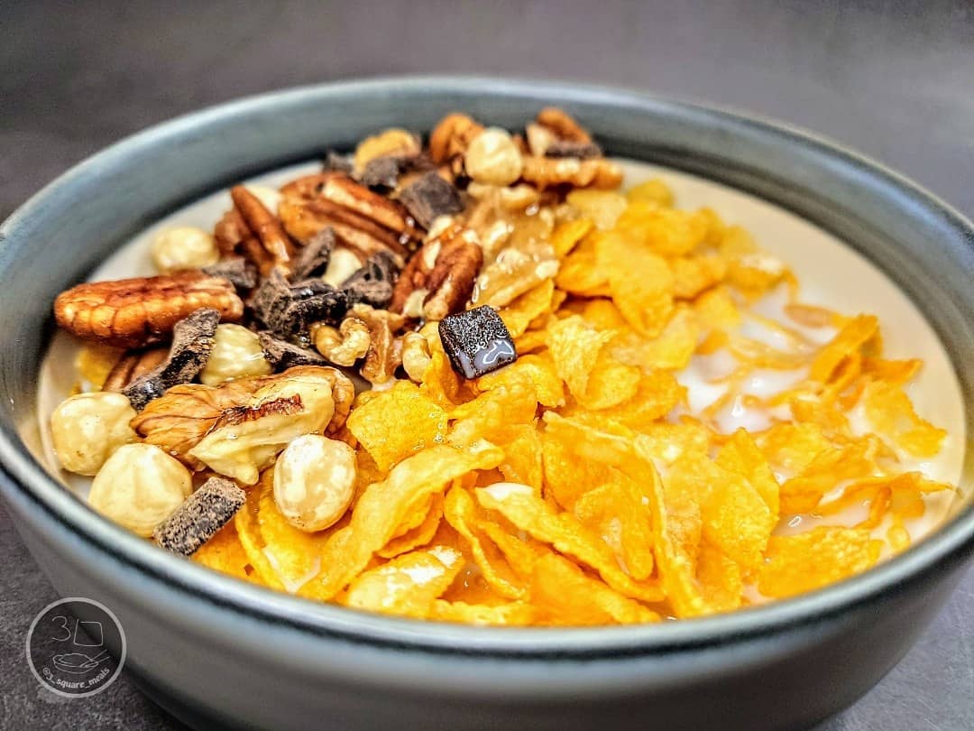 Simple Loaded Cornflakes Breakfast Bowl