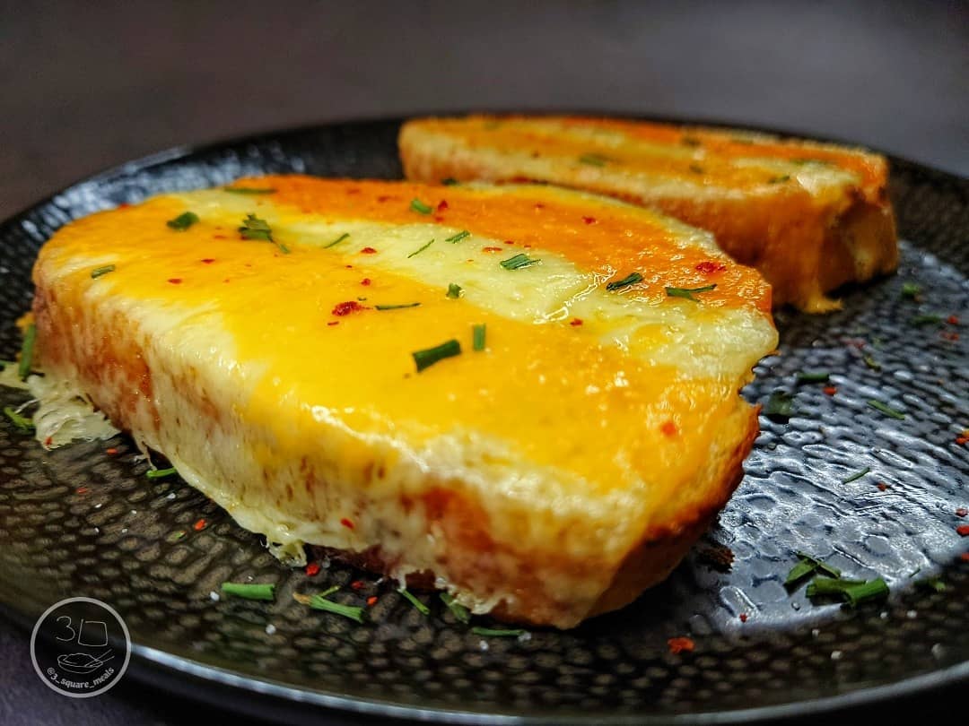 Tiger Toast with Cheese and Spices