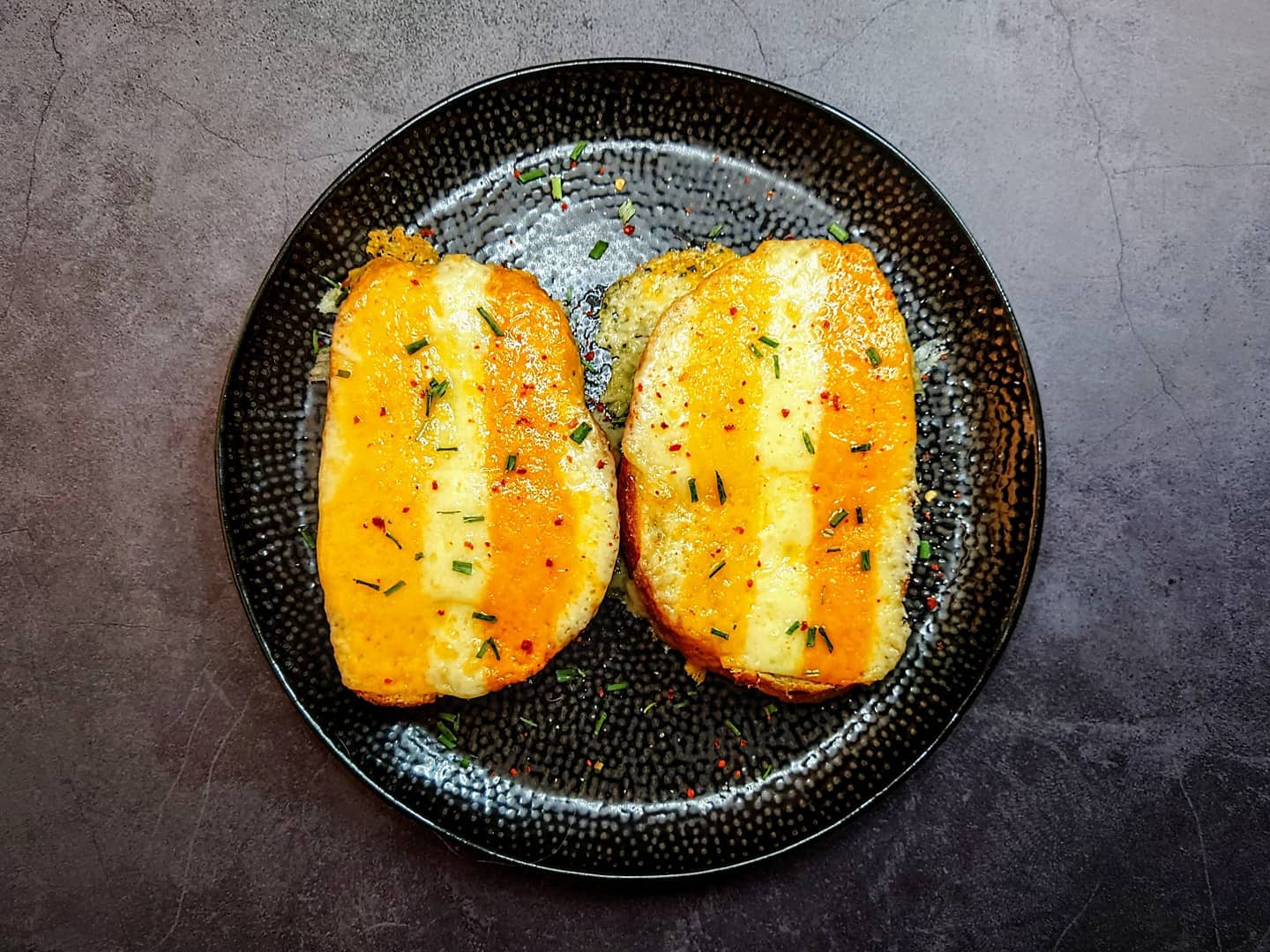 Tiger Toast with Cheese and Spices