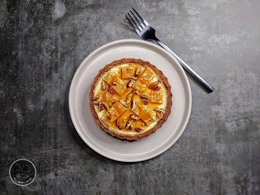High-Protein Nutty Breakfast Tart