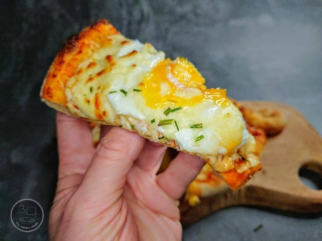 Breakfast Pide Pizza with Egg
