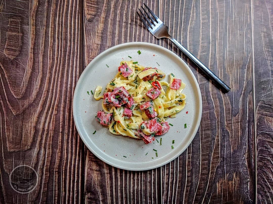 Simple Pastrami Tagliatelle with Cheese