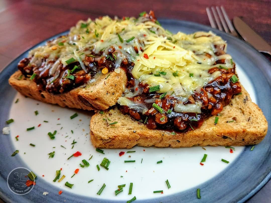 Vegetarian Mince on Toasted Bread