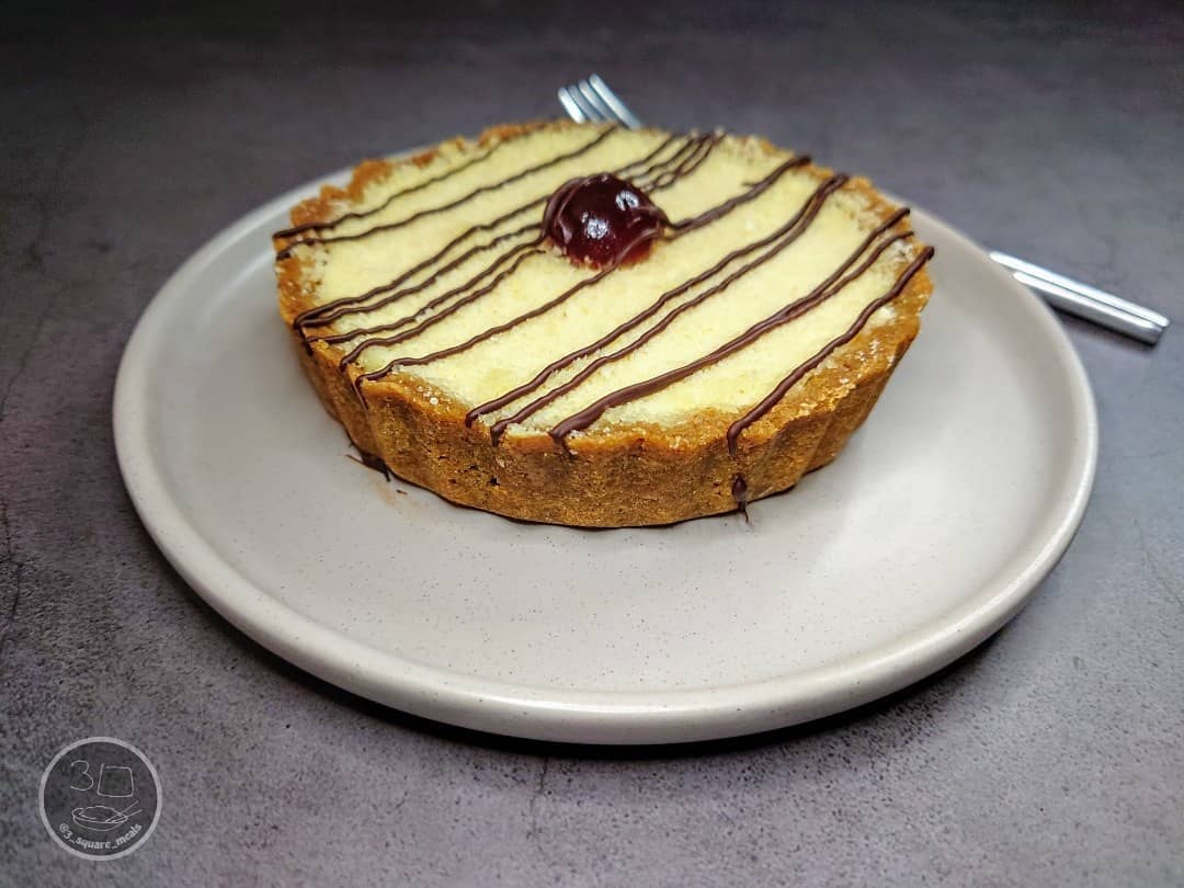 Cherry and Almond Cheesecake Tart