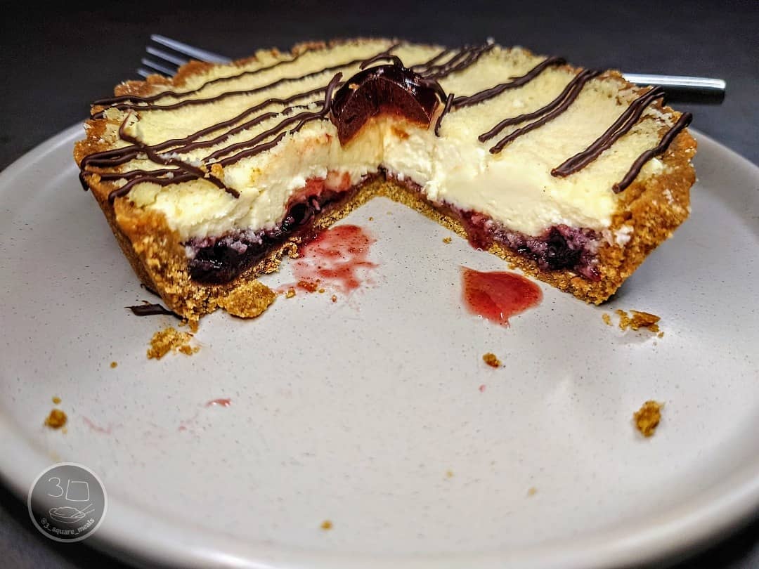 Cherry and Almond Cheesecake Tart
