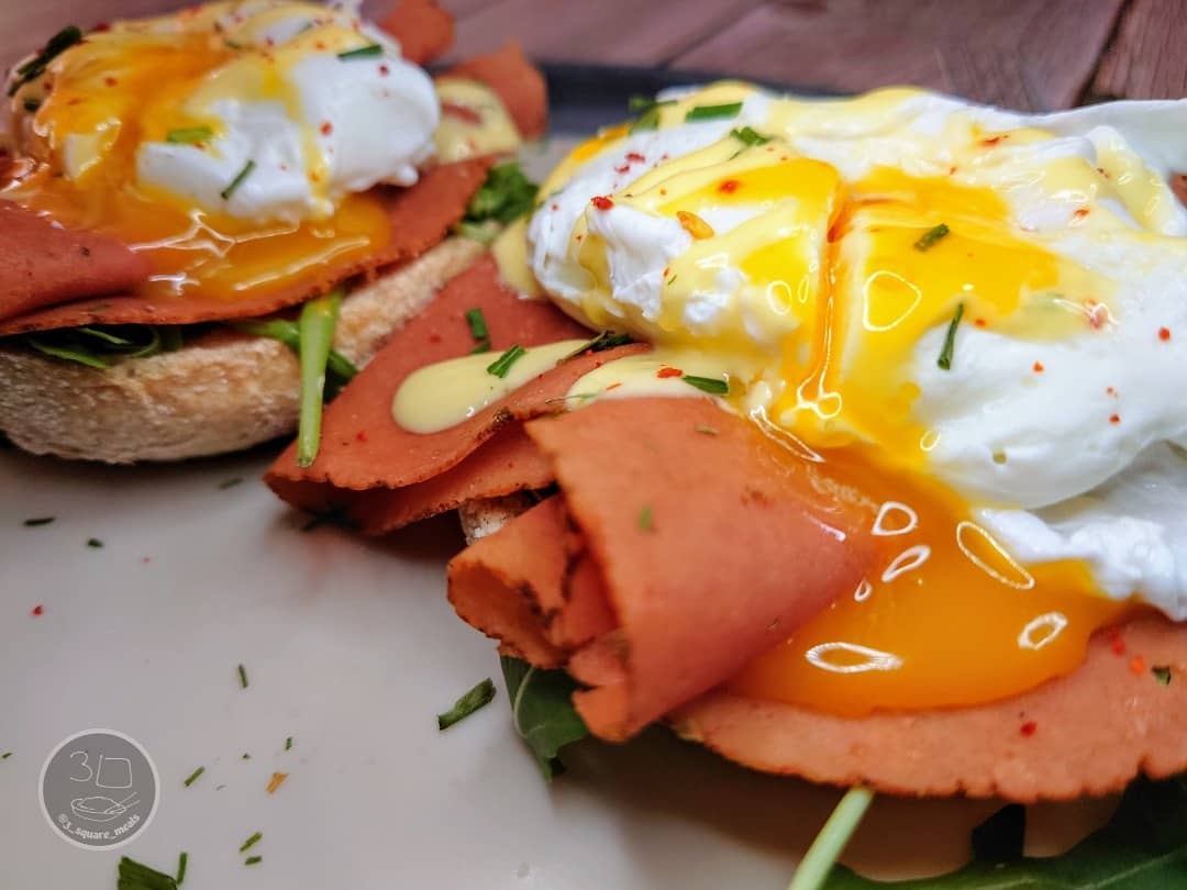 Poached Eggs on Toasted Muffin