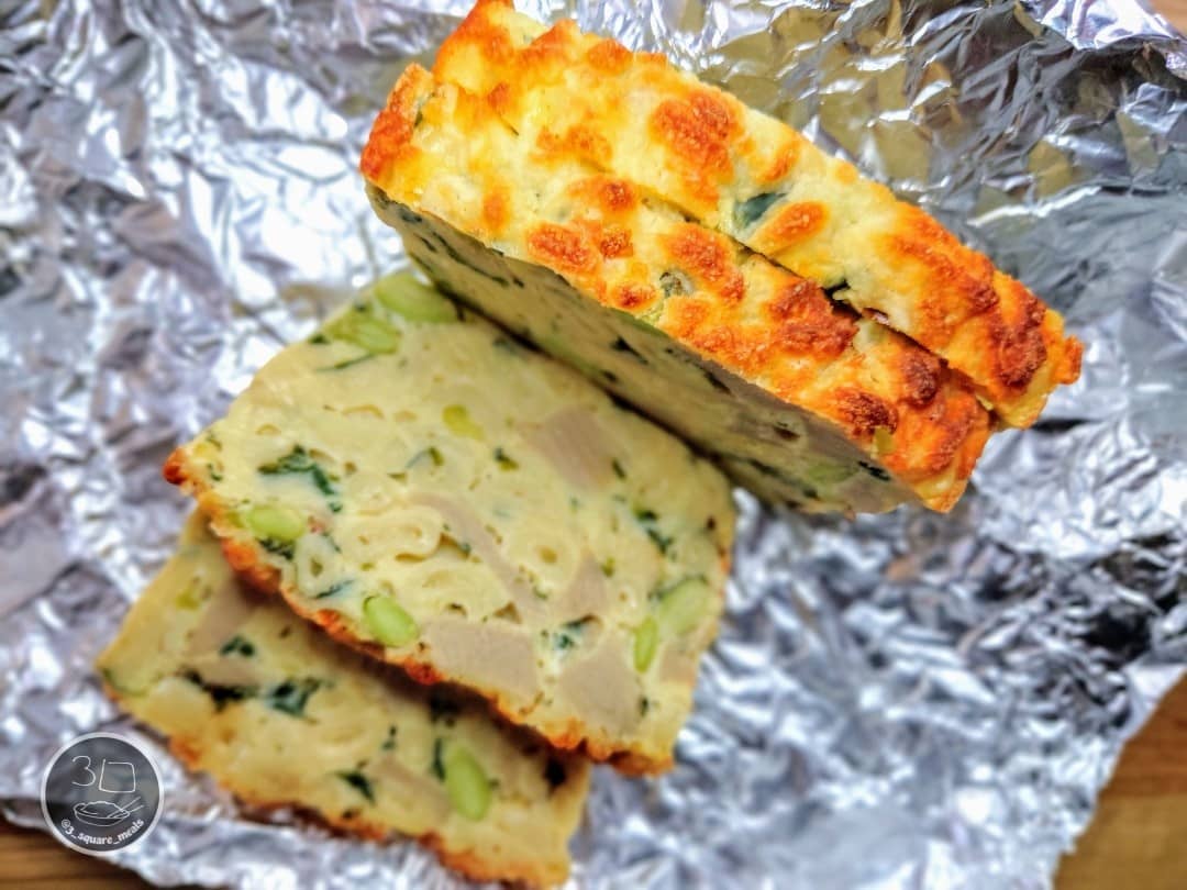Vegetarian Frittata with Macaroni and Cheese