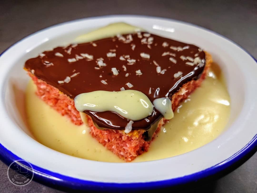 Raspberry Ruffle Baked Oats with Custard